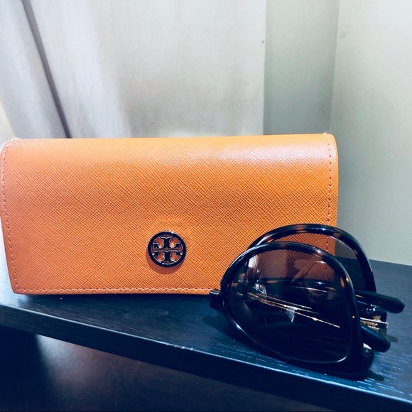Tory Burch sunglasses- original - Picture 2 of 7